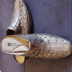 White Mountain Women's Leather Mules, Size 8M, BARELY WORN! ☆☆